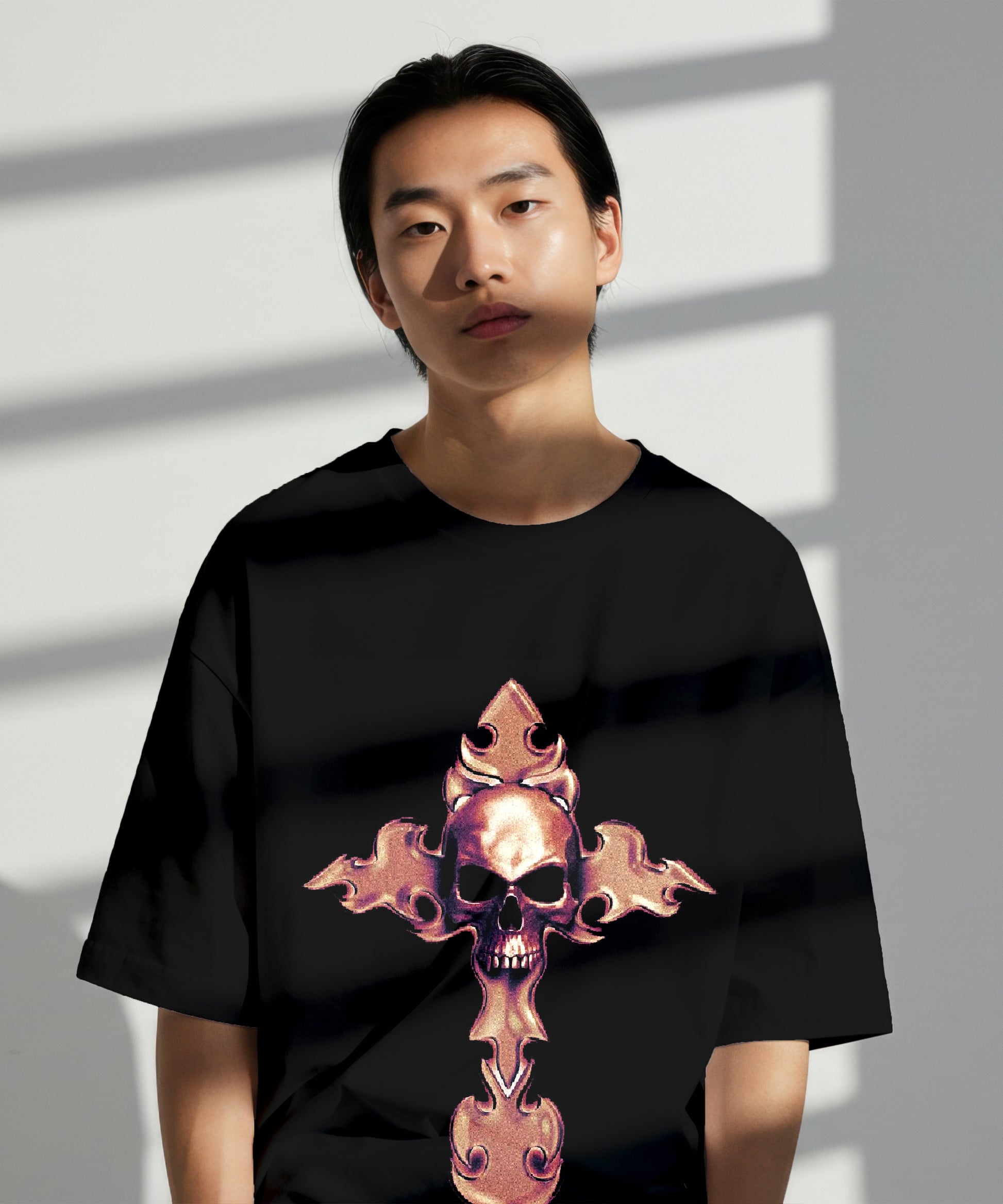 GOTHIC CROSS - Oversized T-shirt