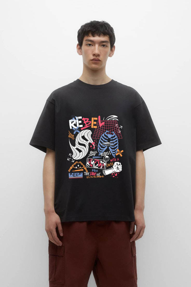 REBEL SPIRIT – Black Oversized Tee